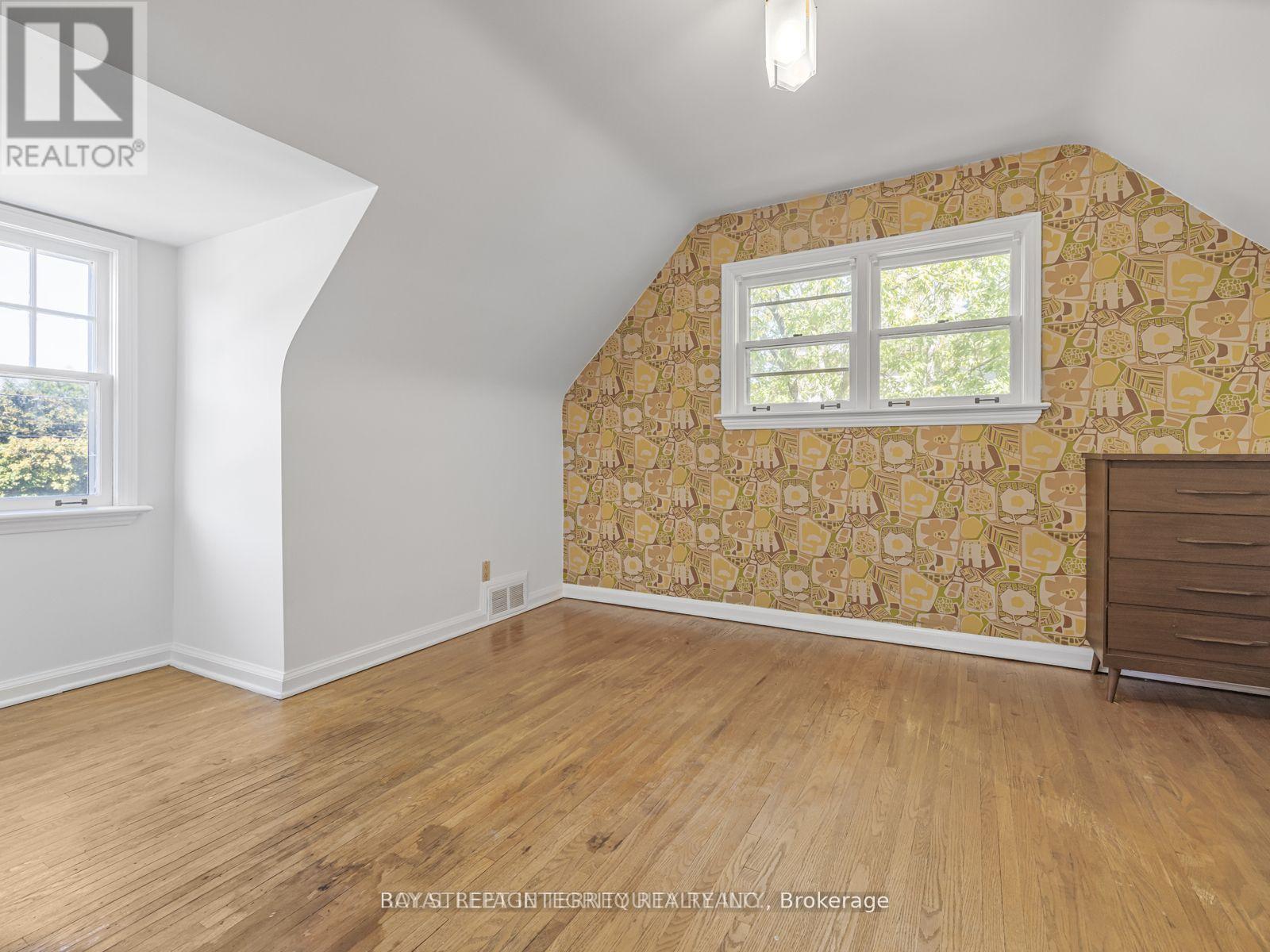 7 Devondale Avenue, Toronto, Ontario  M2R 2C9 - Photo 16 - C12561244