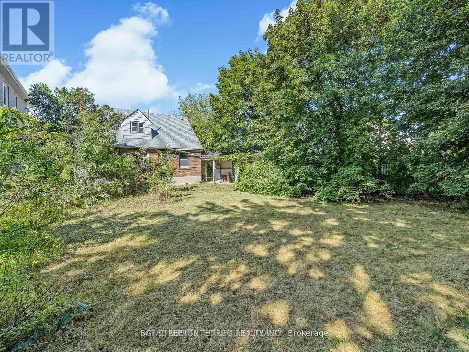 7 Devondale Avenue, Toronto, Ontario  M2R 2C9 - Photo 22 - C12561244