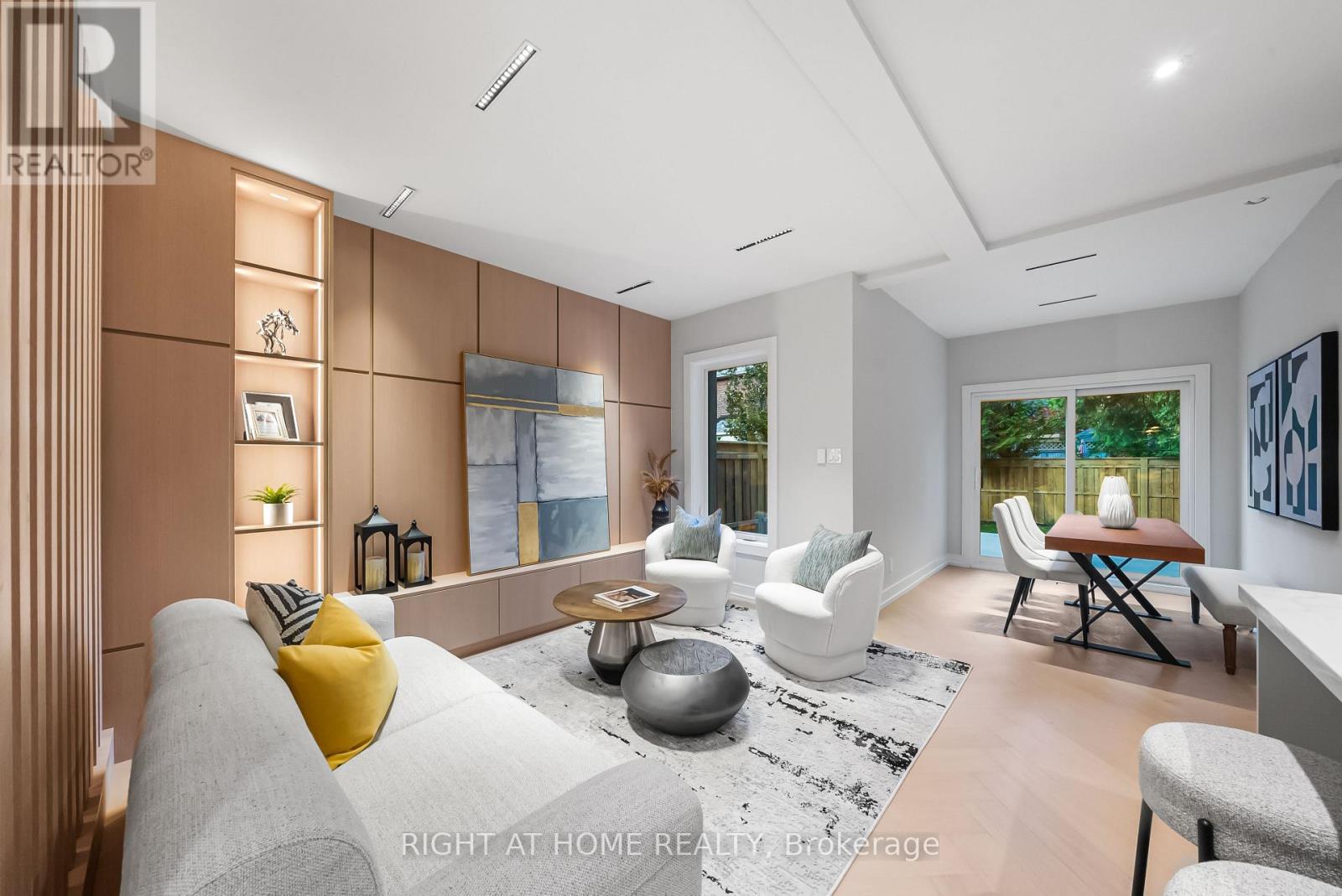 98 Dixon Avenue, Toronto, Ontario  M4L 1N7 - Photo 17 - E12561214