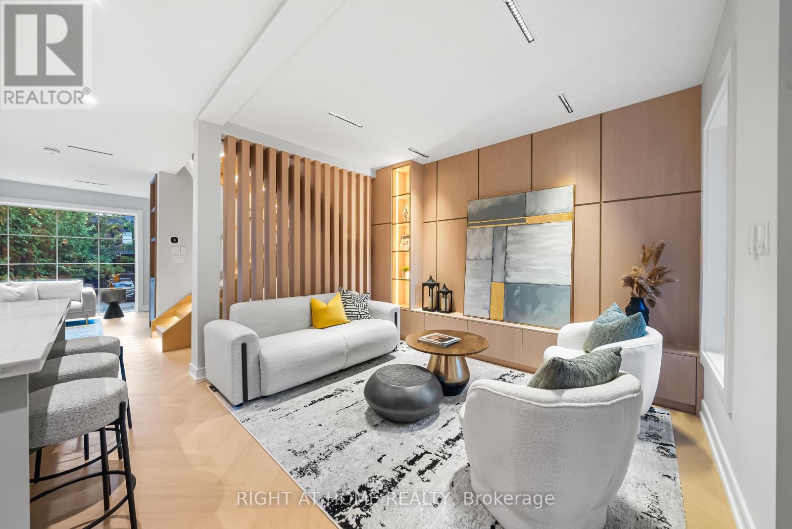 98 Dixon Avenue, Toronto, Ontario  M4L 1N7 - Photo 19 - E12561214