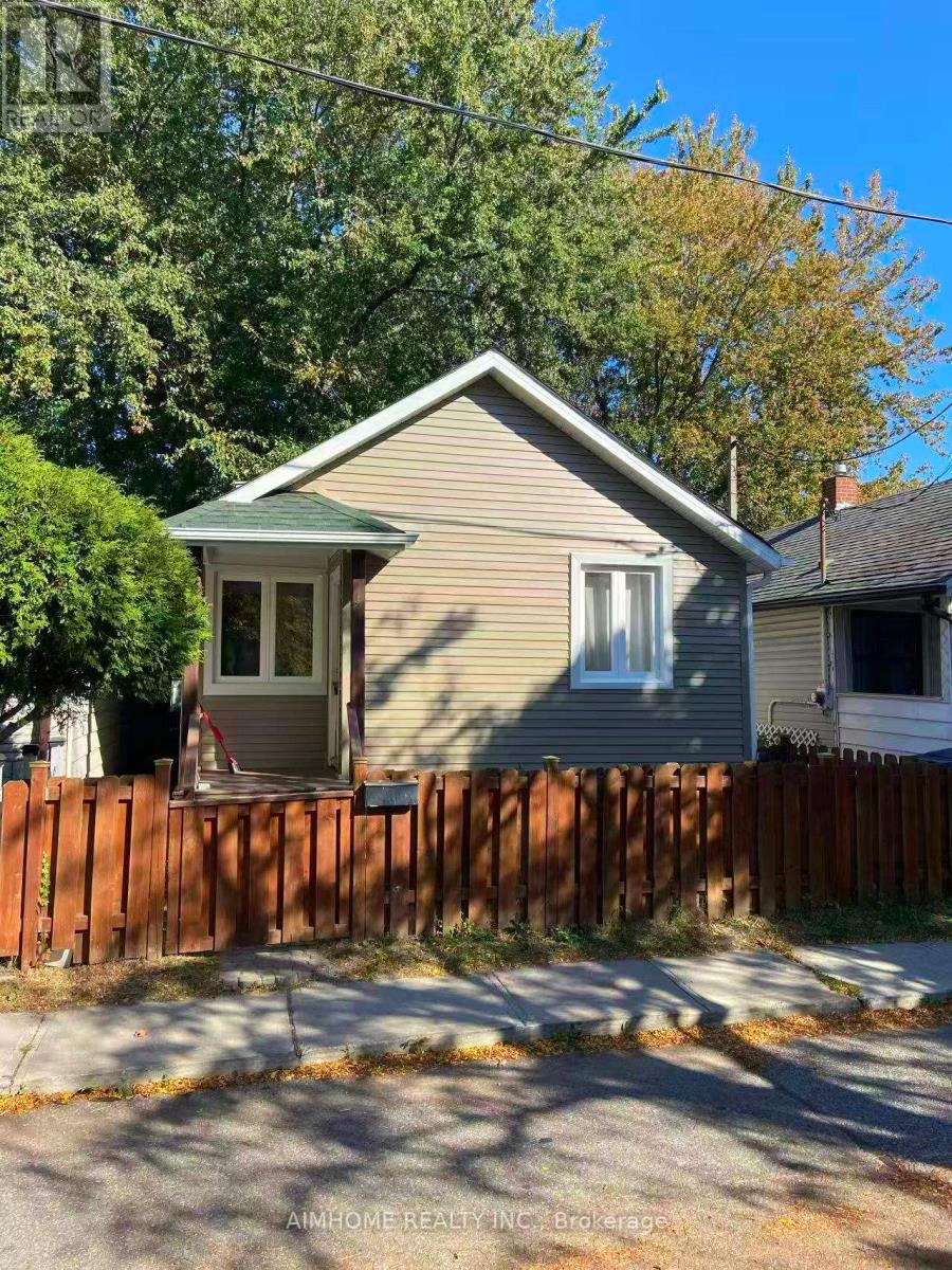 7 Sneath Avenue, Toronto, Ontario  M1L 2V1 - Photo 2 - E12561240