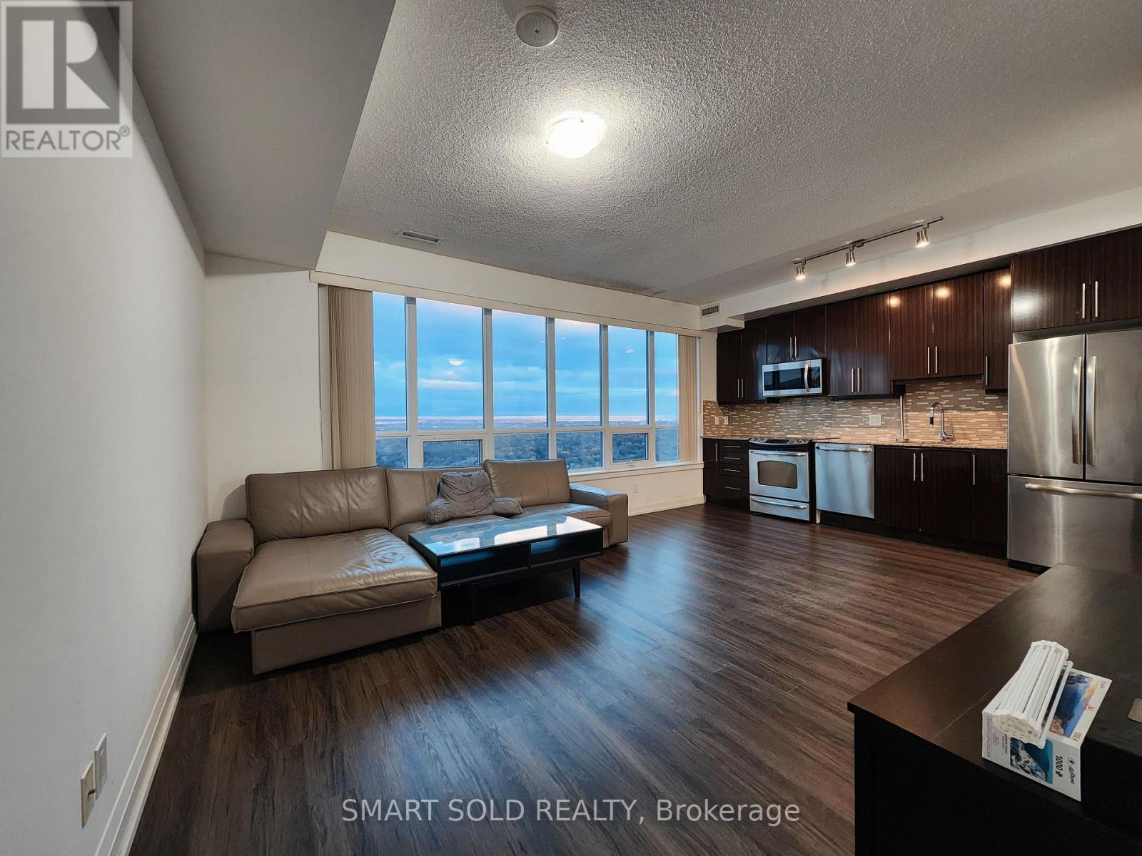 Ph202 - 7171 Yonge Street, Markham, Ontario  L3T 0C5 - Photo 3 - N12561180