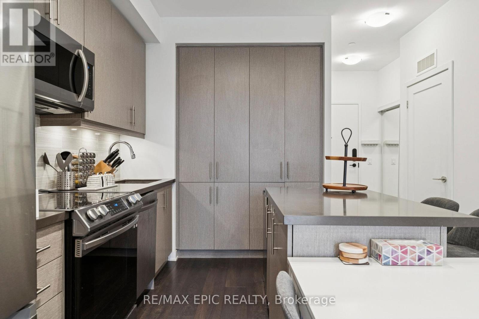 202 - 95 Oneida Crescent, Richmond Hill, Ontario  L4B 0H5 - Photo 11 - N12561188