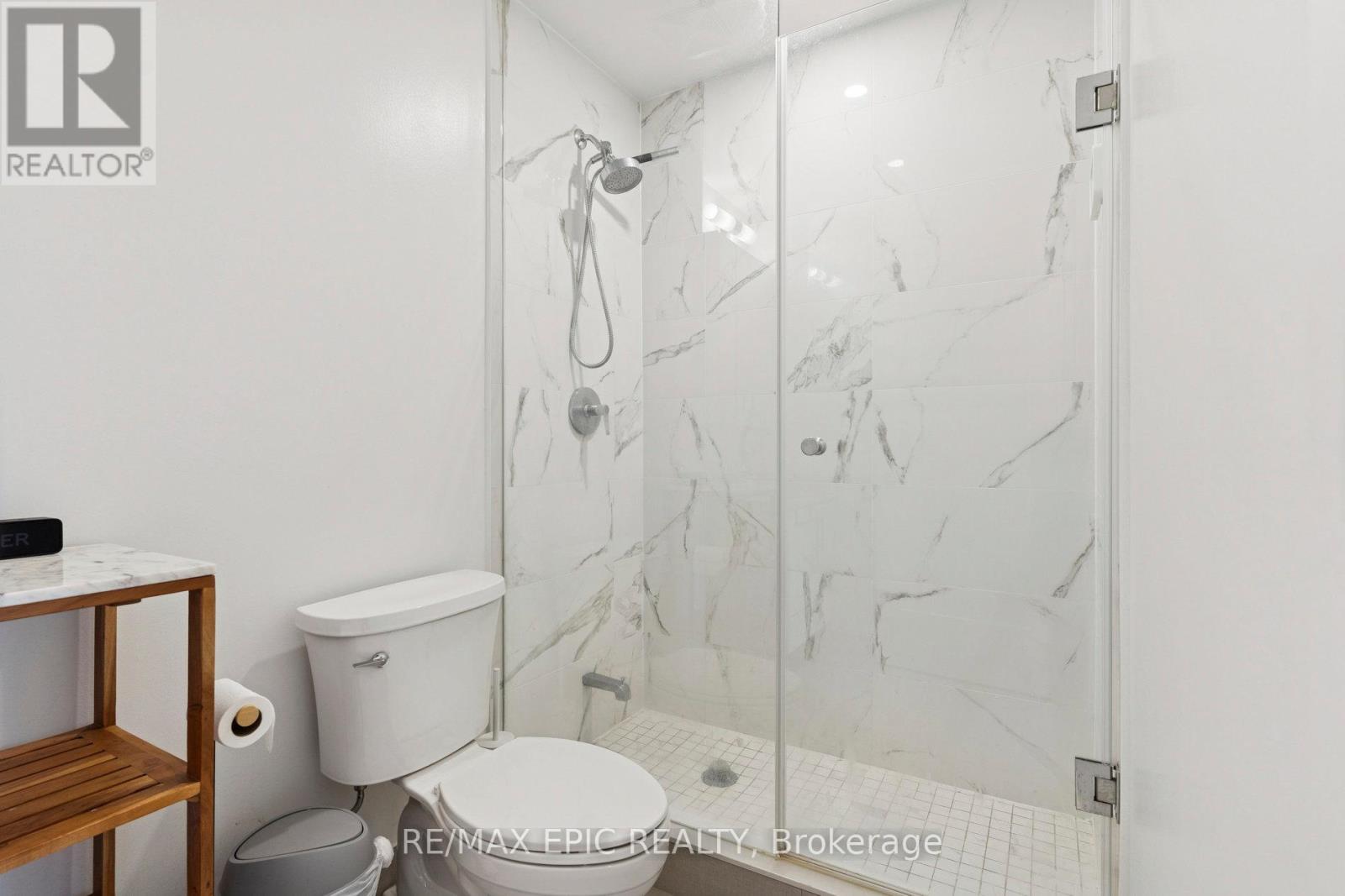 202 - 95 Oneida Crescent, Richmond Hill, Ontario  L4B 0H5 - Photo 16 - N12561188