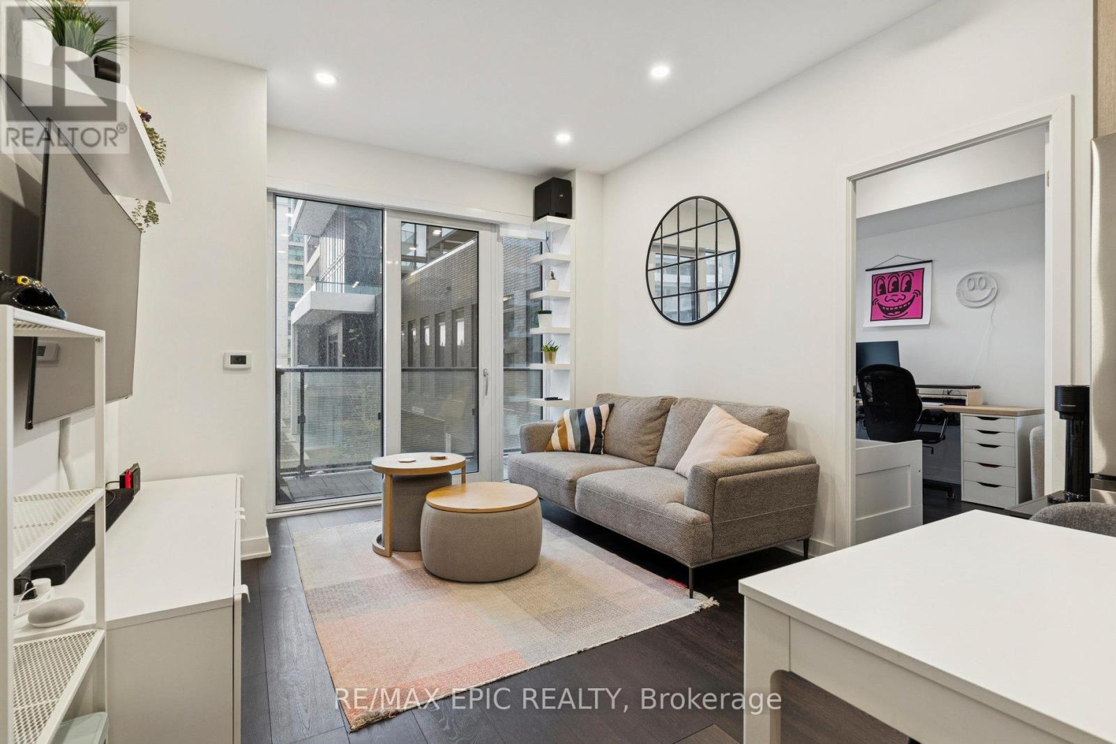 202 - 95 Oneida Crescent, Richmond Hill, Ontario  L4B 0H5 - Photo 6 - N12561188