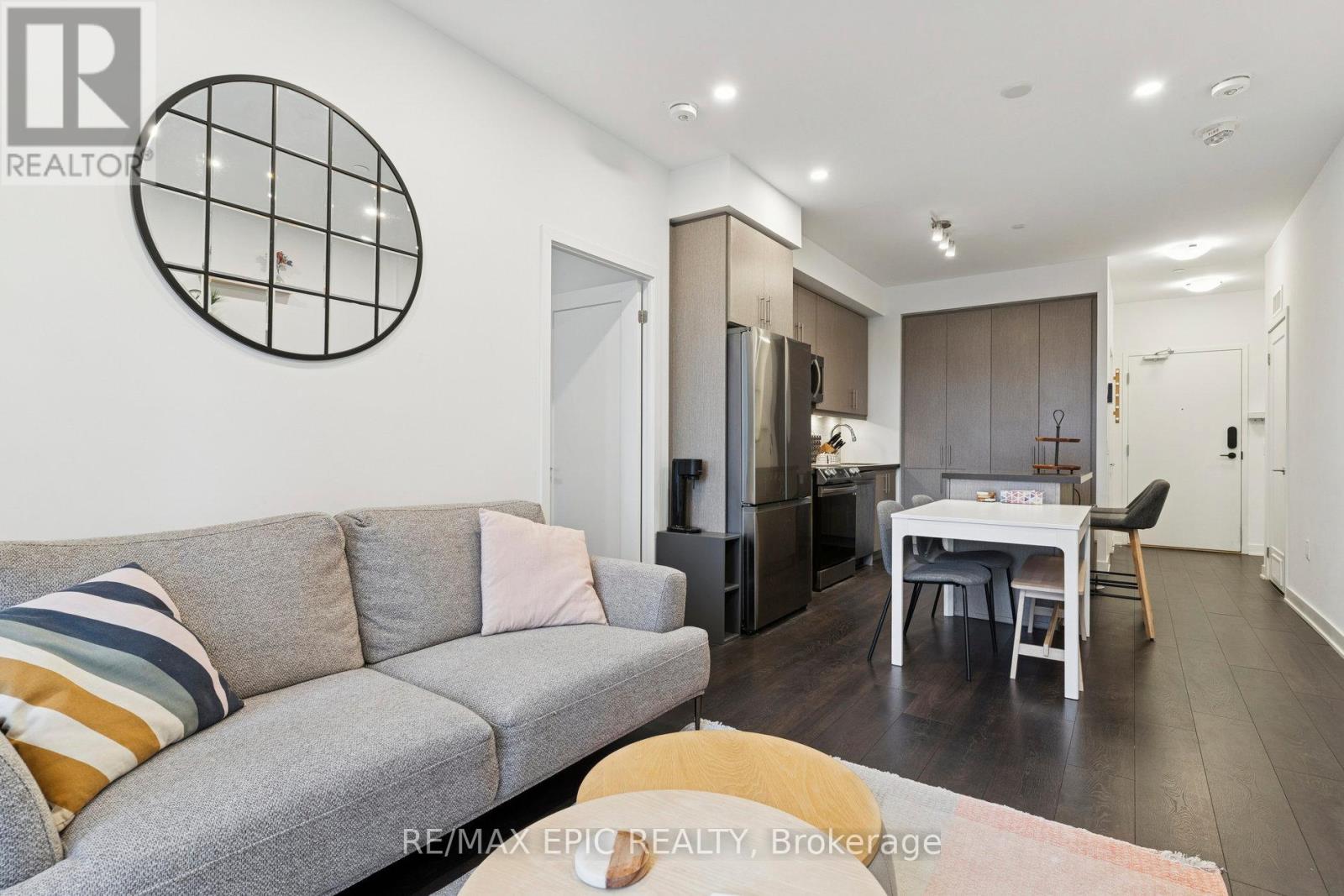 202 - 95 Oneida Crescent, Richmond Hill, Ontario  L4B 0H5 - Photo 8 - N12561188