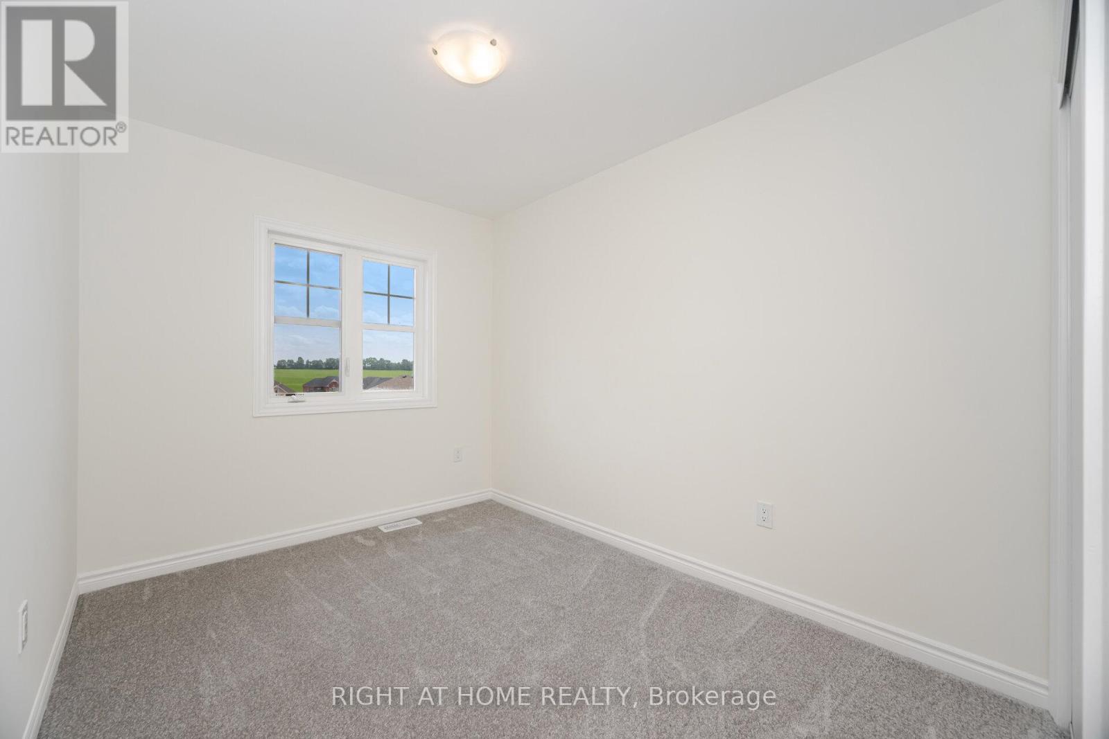 16 Ravenscraig Place, Innisfil, Ontario  L0L 1L0 - Photo 23 - N12561194