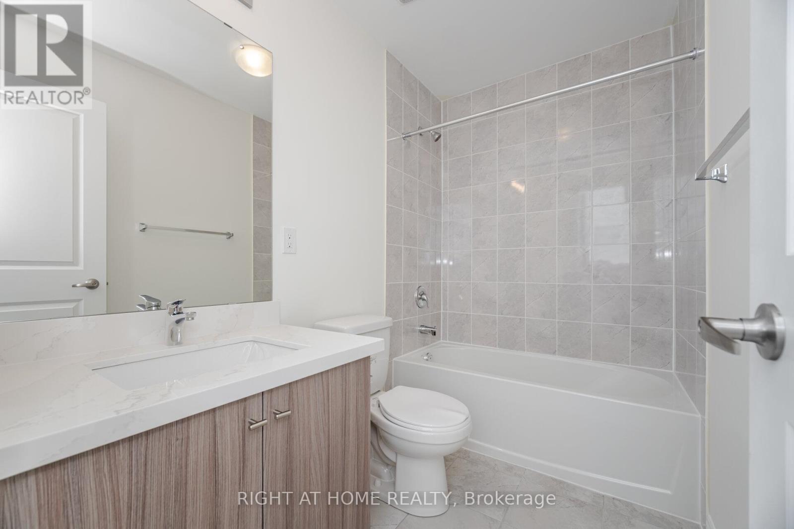 16 Ravenscraig Place, Innisfil, Ontario  L0L 1L0 - Photo 29 - N12561194