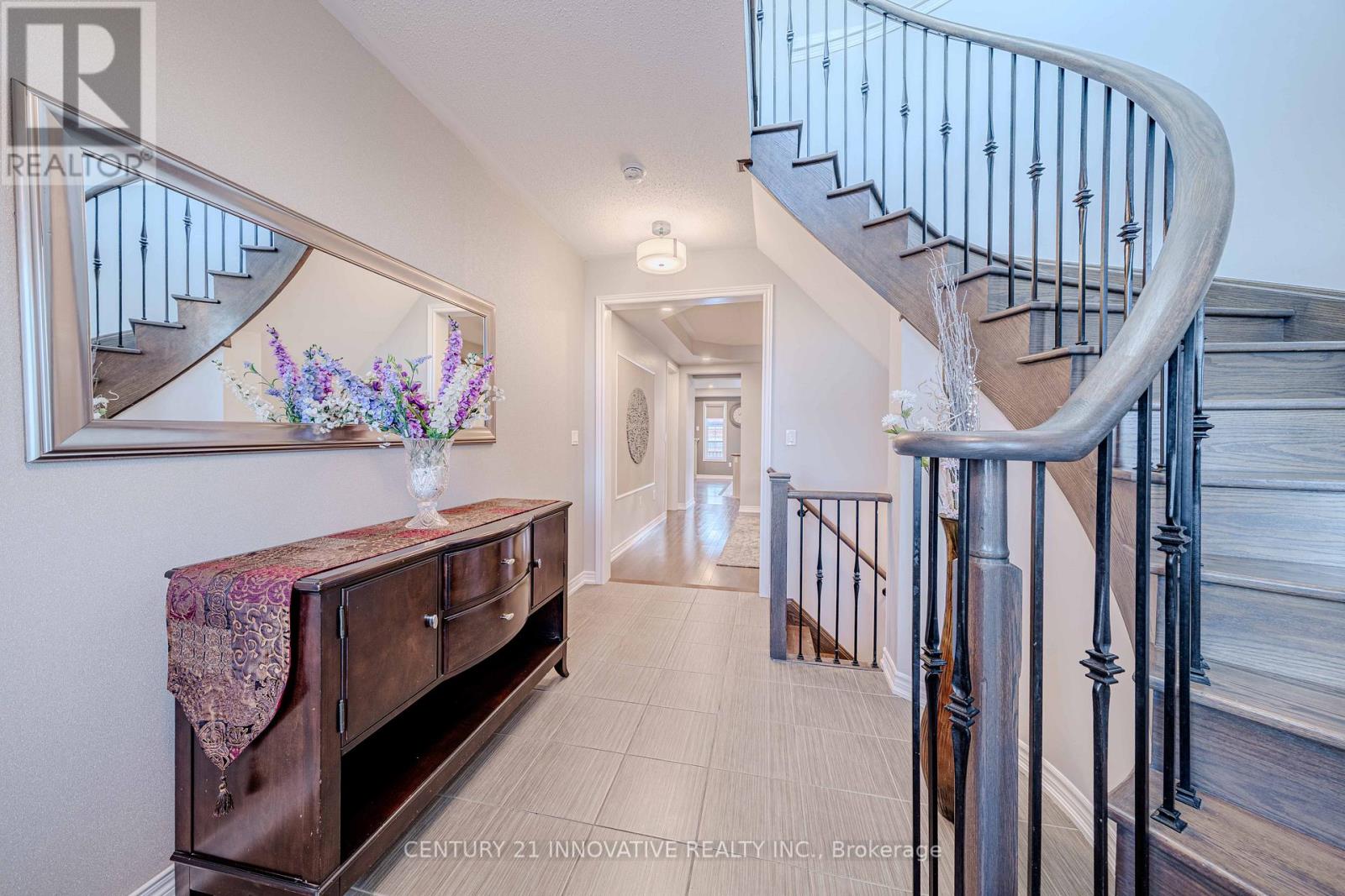 72 Killington Avenue, Vaughan, Ontario  L4H 3Z4 - Photo 5 - N12561228