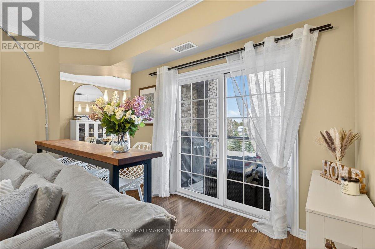 211 - 45 Ferndale Drive S, Barrie, Ontario  L4N 5W7 - Photo 10 - S12561186