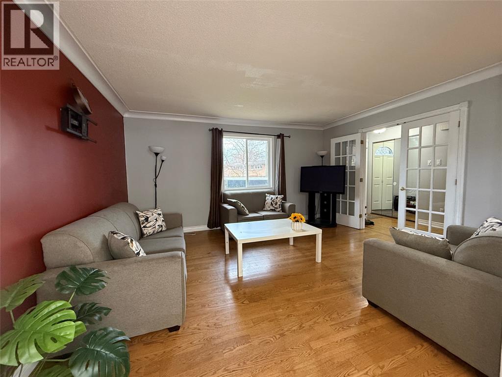 1508 Len Avenue, Sarnia, Ontario  N7S 3N1 - Photo 3 - 25027941