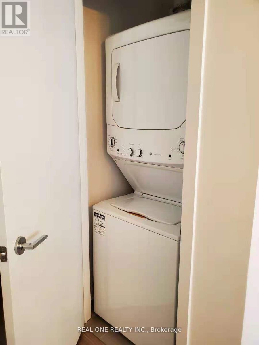 1907 - 4065 Confederation Parkway, Mississauga, Ontario  L5B 0L4 - Photo 12 - W12561182