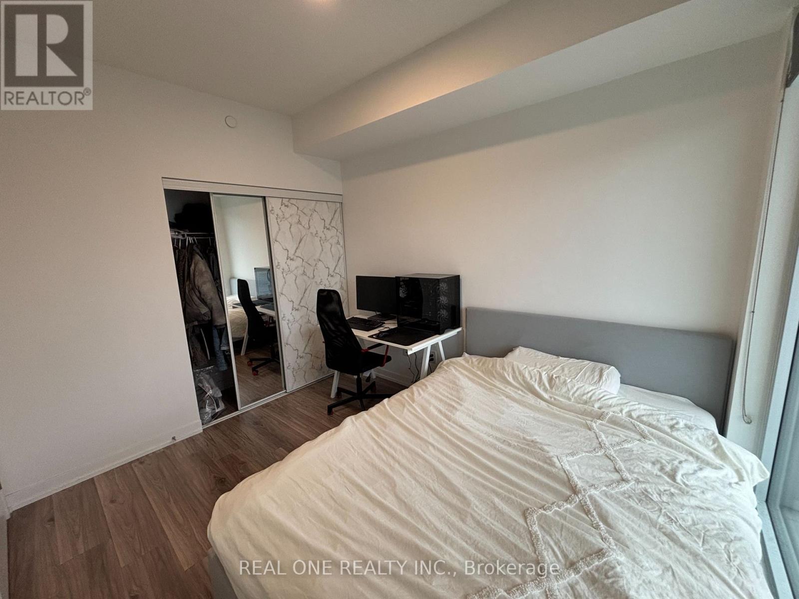 1907 - 4065 Confederation Parkway, Mississauga, Ontario  L5B 0L4 - Photo 13 - W12561182