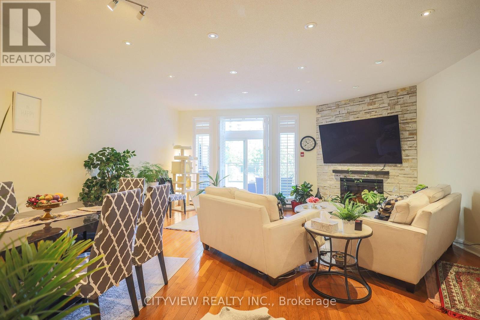 3593 Kariya Drive, Mississauga, Ontario  L5B 3J2 - Photo 7 - W12561192