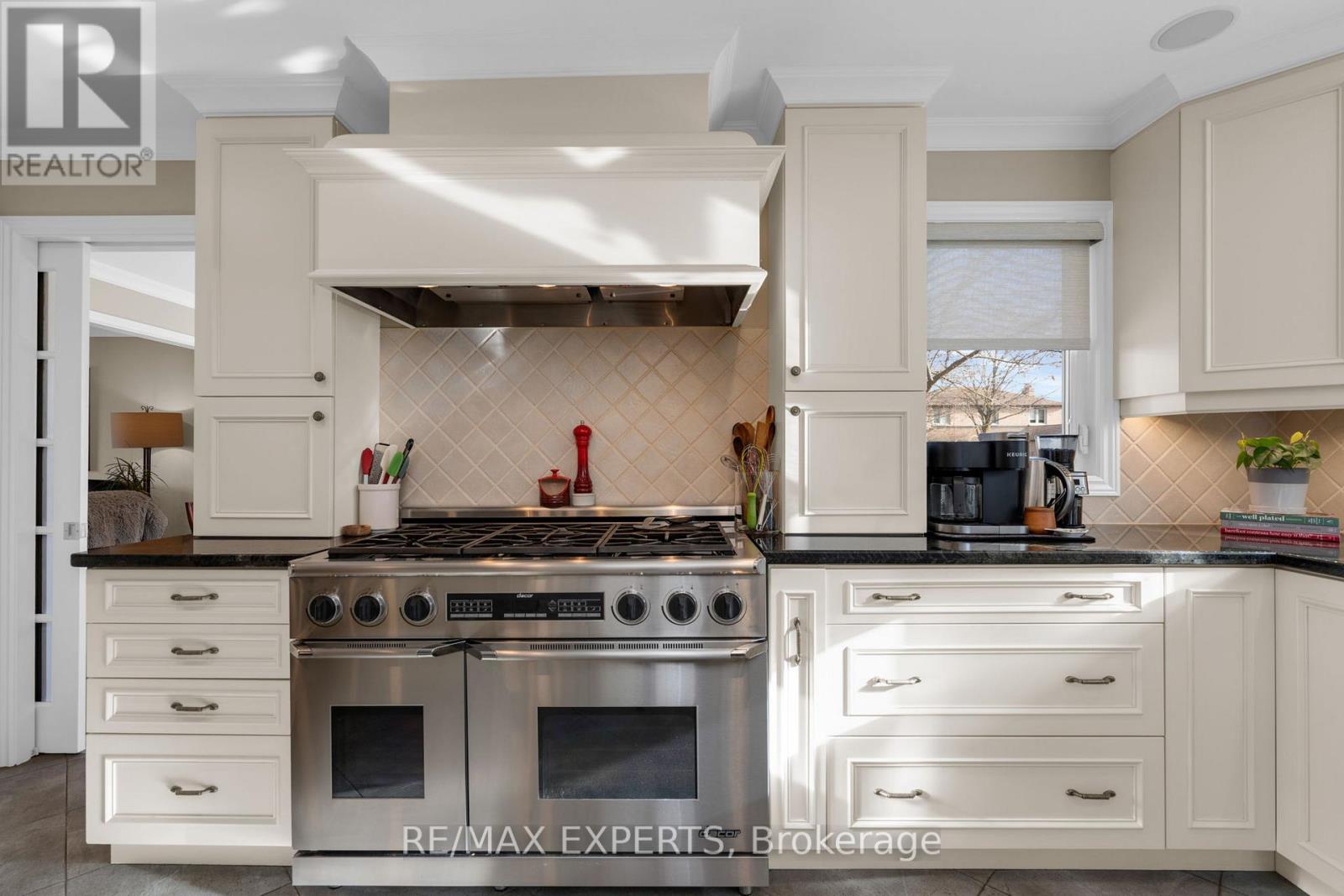 34 Goodfellow Crescent, Caledon, Ontario  L7E 5X4 - Photo 11 - W12561230