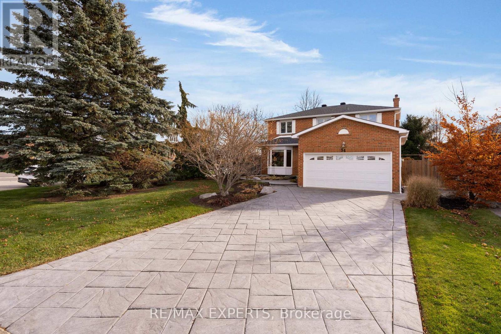 34 Goodfellow Crescent, Caledon, Ontario  L7E 5X4 - Photo 2 - W12561230