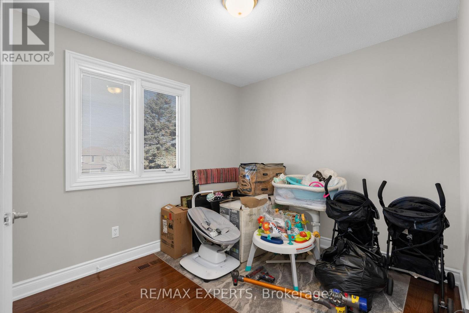 34 Goodfellow Crescent, Caledon, Ontario  L7E 5X4 - Photo 23 - W12561230