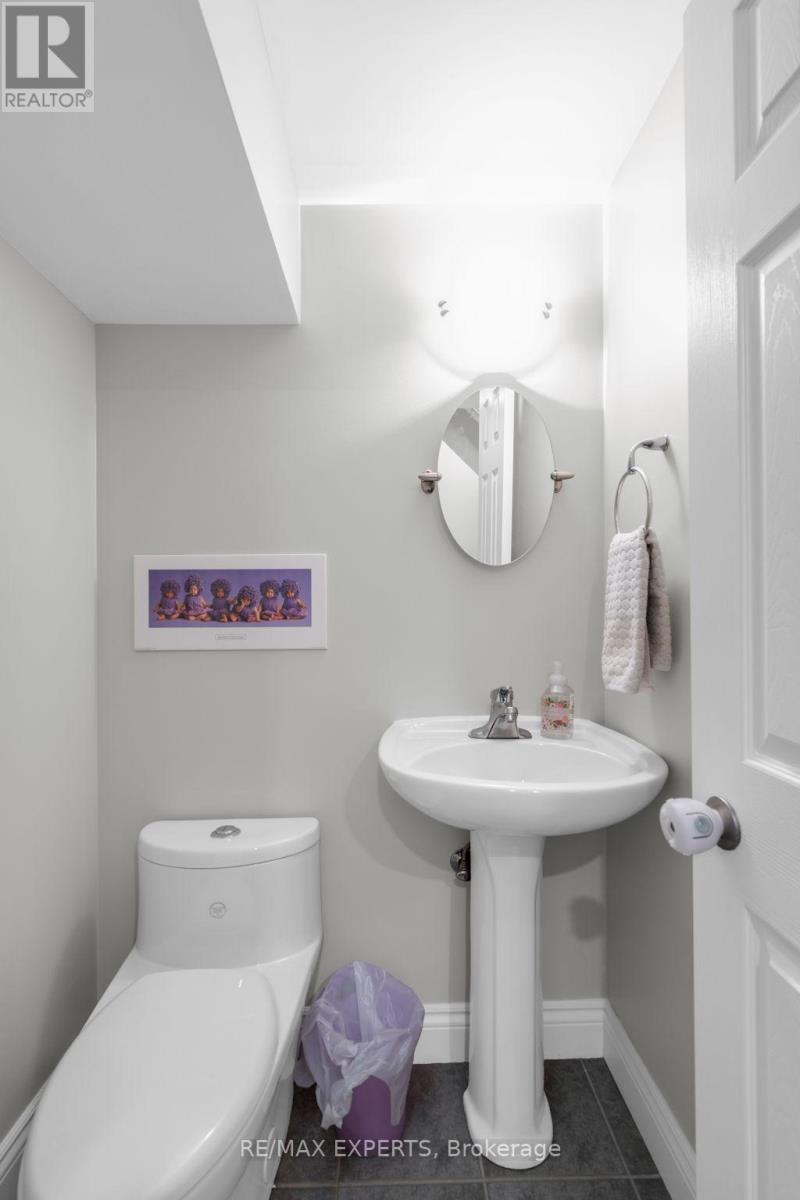 34 Goodfellow Crescent, Caledon, Ontario  L7E 5X4 - Photo 27 - W12561230