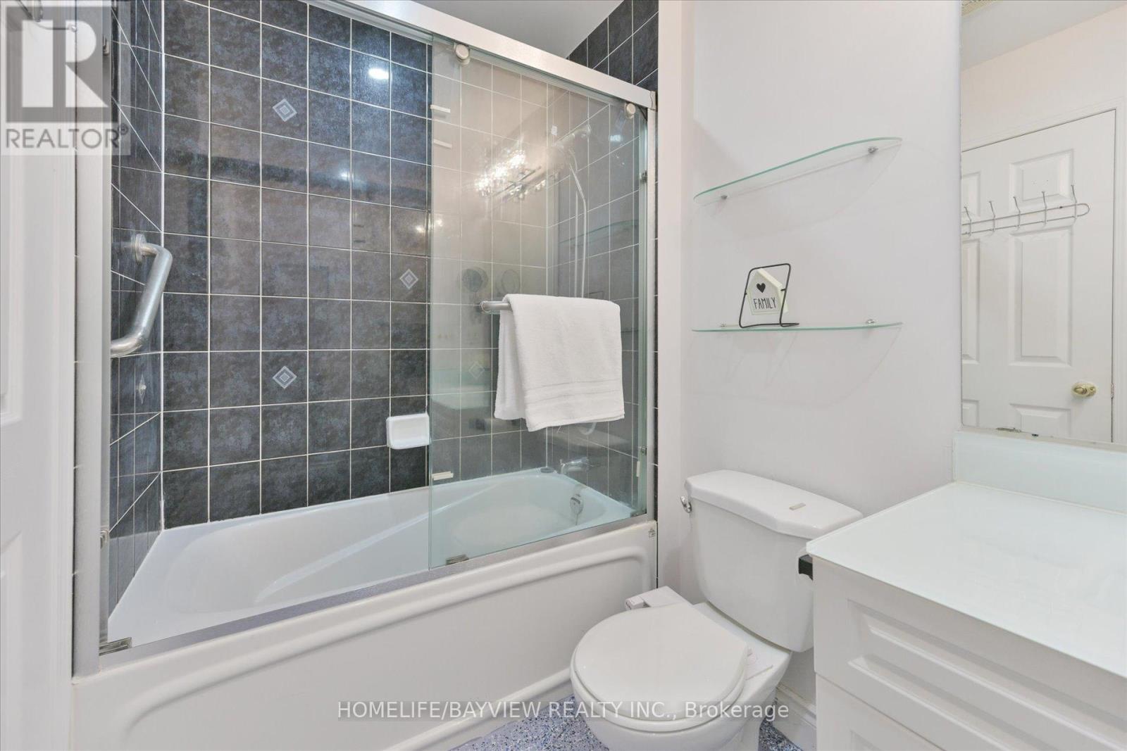 3956 Bentridge Road, Mississauga, Ontario  L5N 7V8 - Photo 29 - W12561236