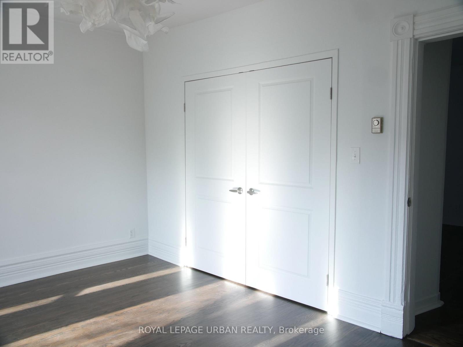 Upper - 10 Earnbridge Street, Toronto, Ontario  M6K 1N3 - Photo 13 - W12561242