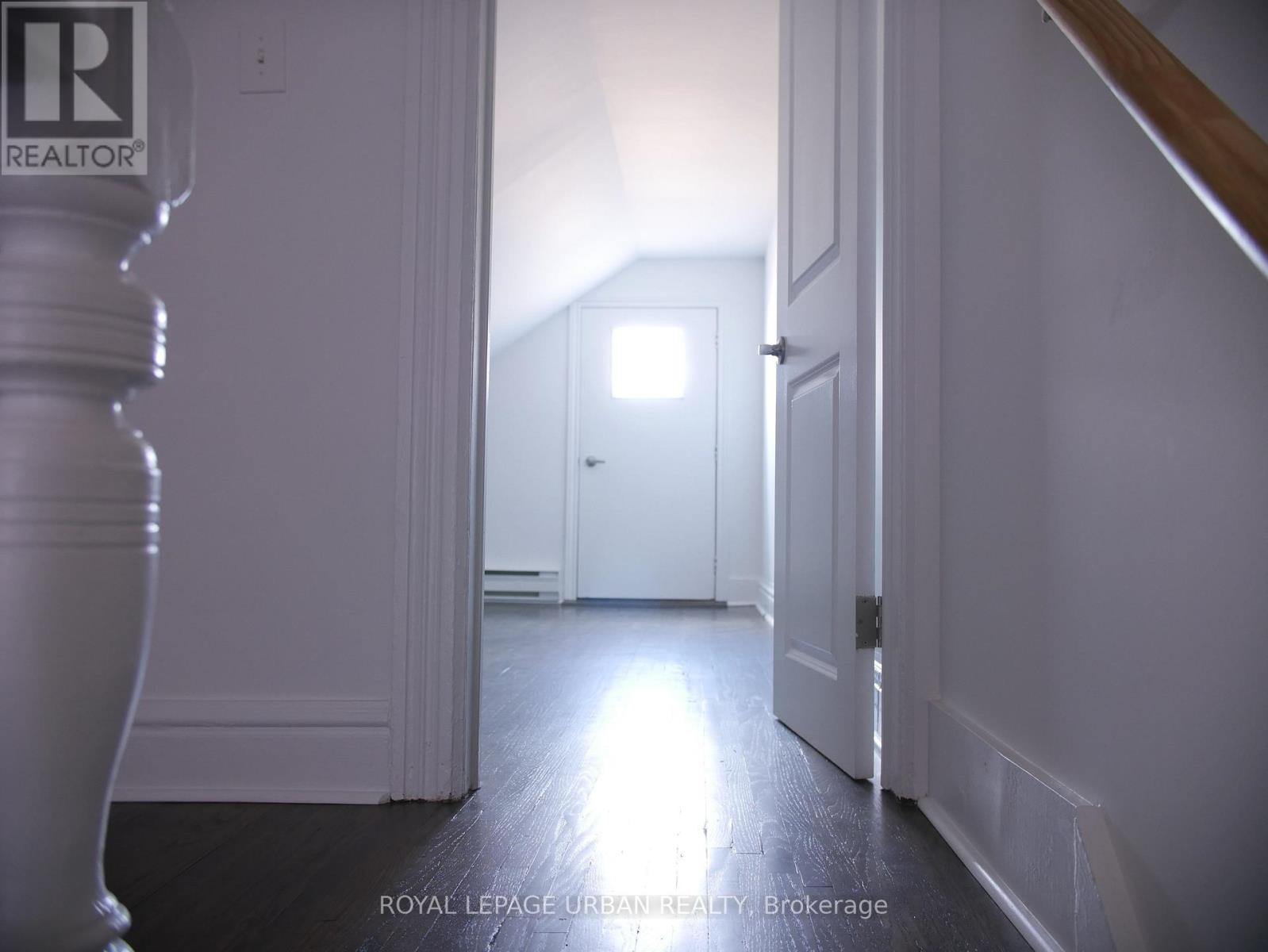 Upper - 10 Earnbridge Street, Toronto, Ontario  M6K 1N3 - Photo 16 - W12561242