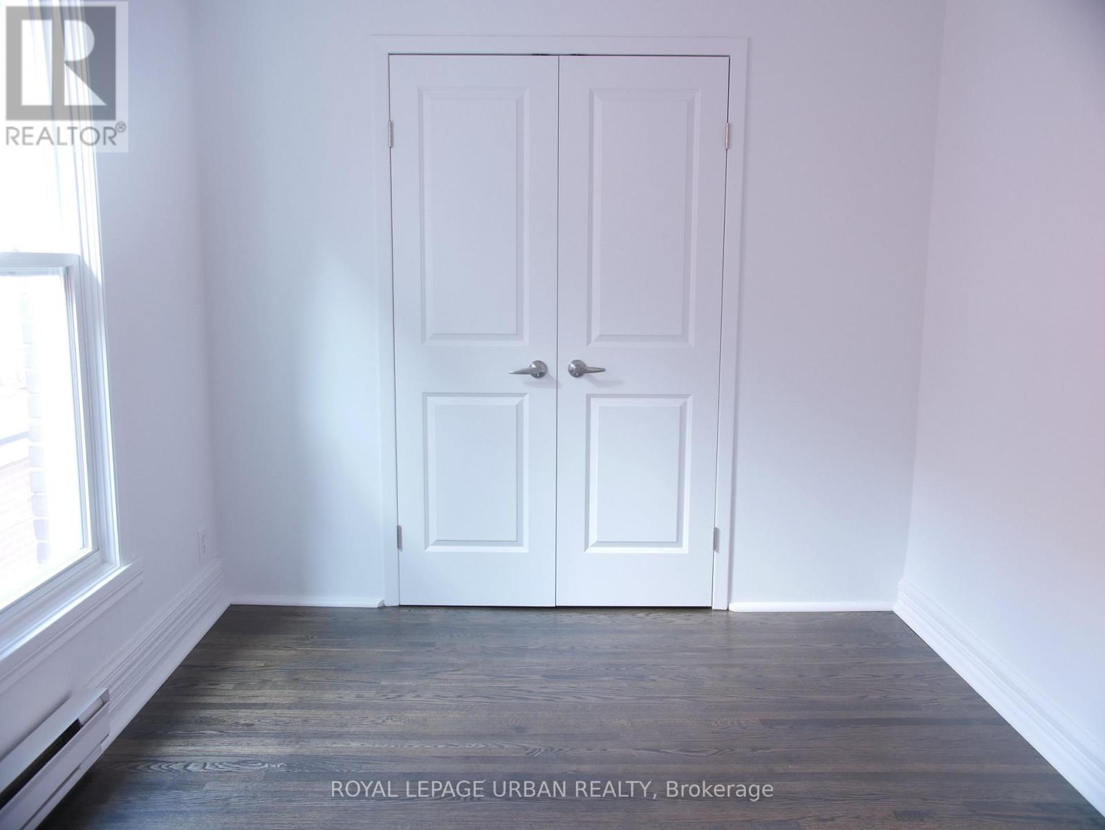 Upper - 10 Earnbridge Street, Toronto, Ontario  M6K 1N3 - Photo 9 - W12561242