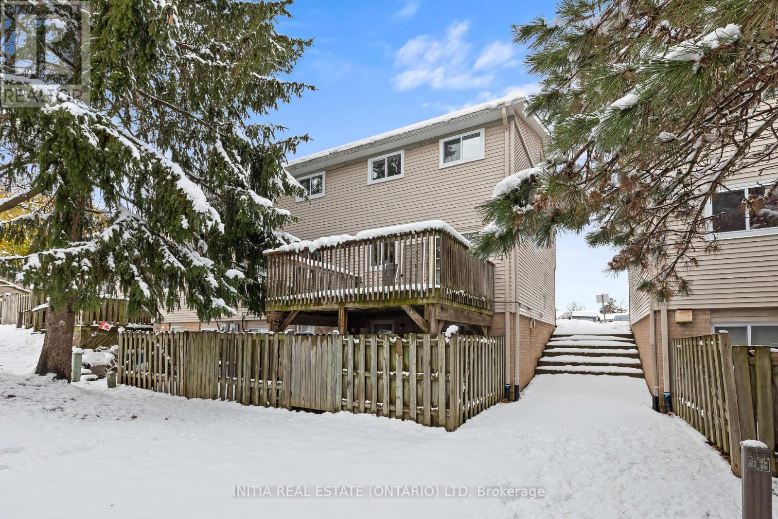 18 - 320 Westminster Avenue, London South, Ontario N6C 5H5 - Photo 2 - X12561246