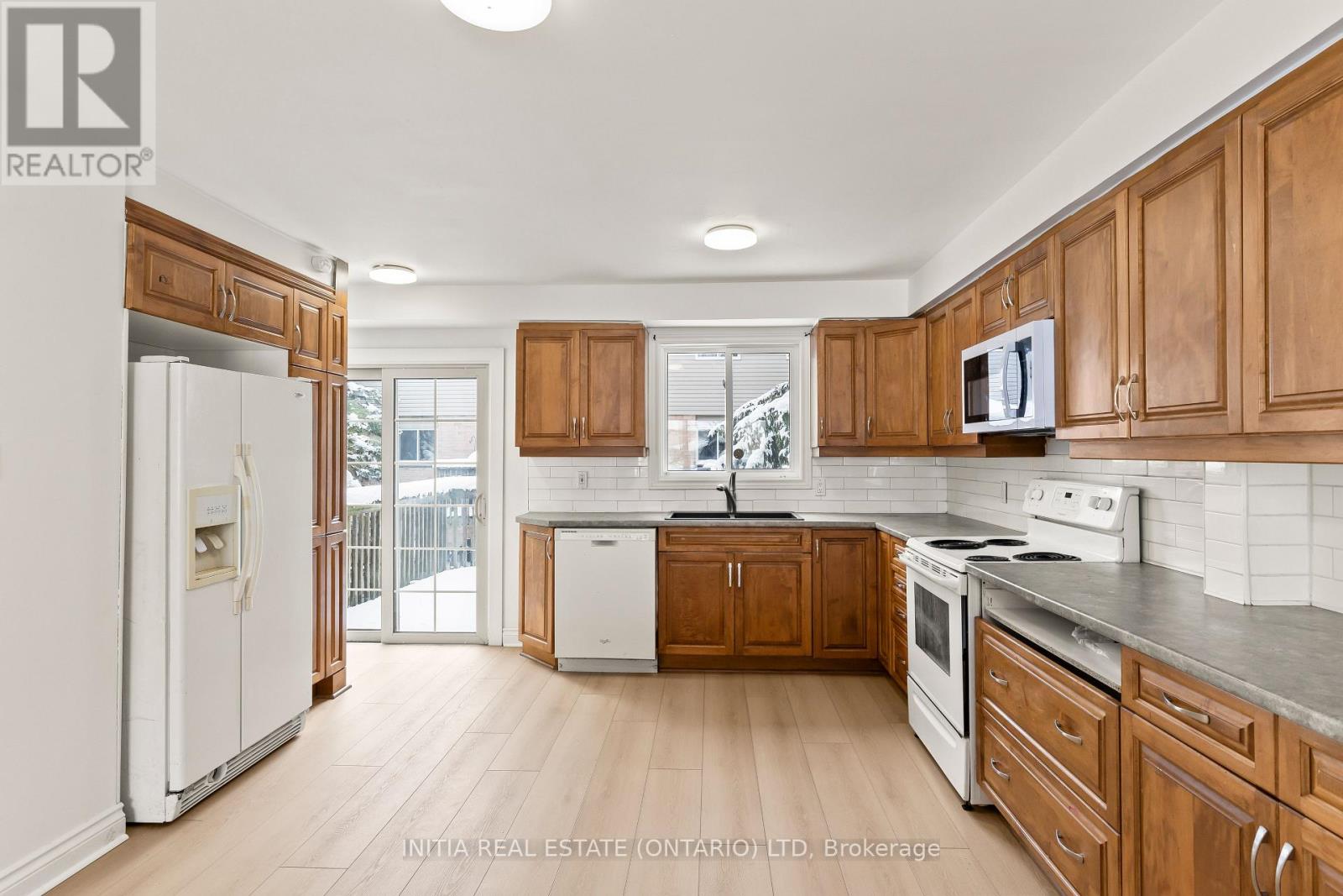 18 - 320 Westminster Avenue, London South, Ontario N6C 5H5 - Photo 7 - X12561246