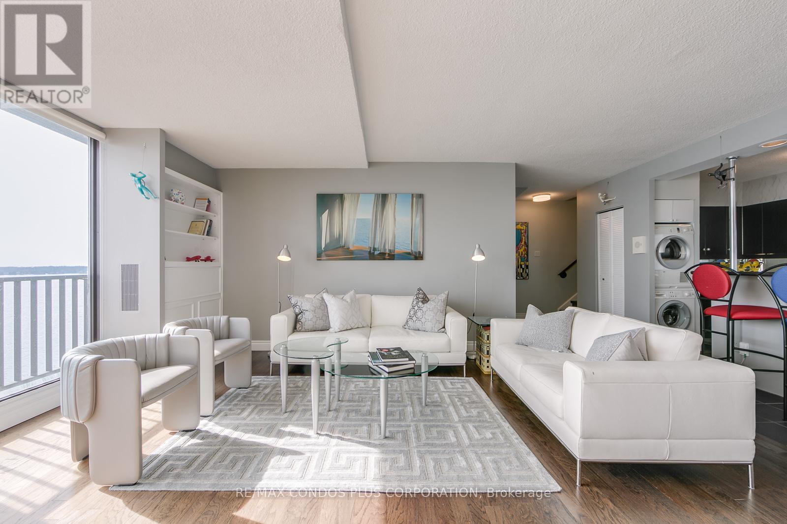 1001 - 33 Harbour Square, Toronto, Ontario  M5J 2G2 - Photo 13 - C12561256