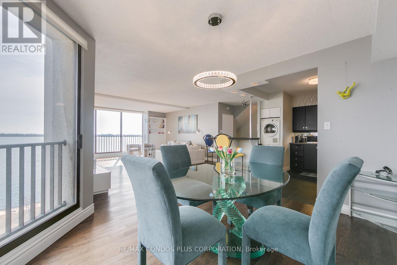 1001 - 33 Harbour Square, Toronto, Ontario  M5J 2G2 - Photo 18 - C12561256