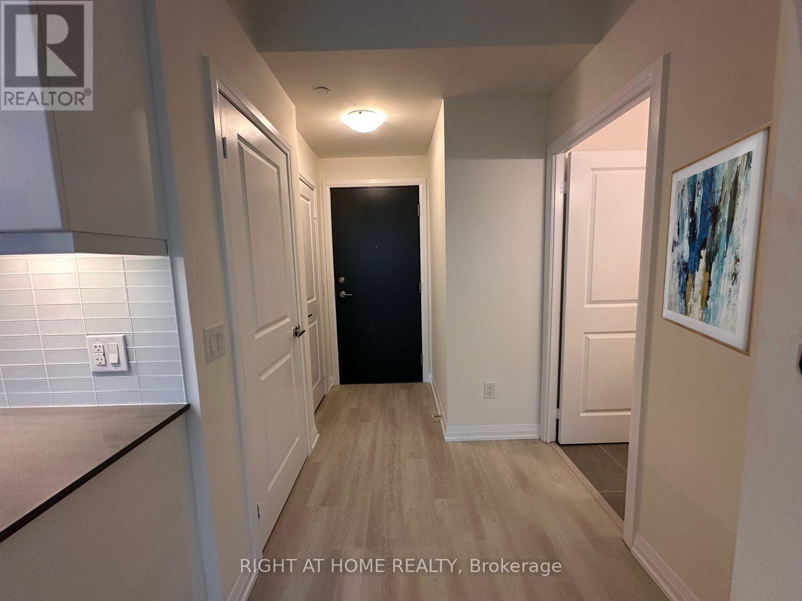 1121 - 3270 Sheppard Avenue E, Toronto, Ontario  M1T 3K3 - Photo 4 - E12561258