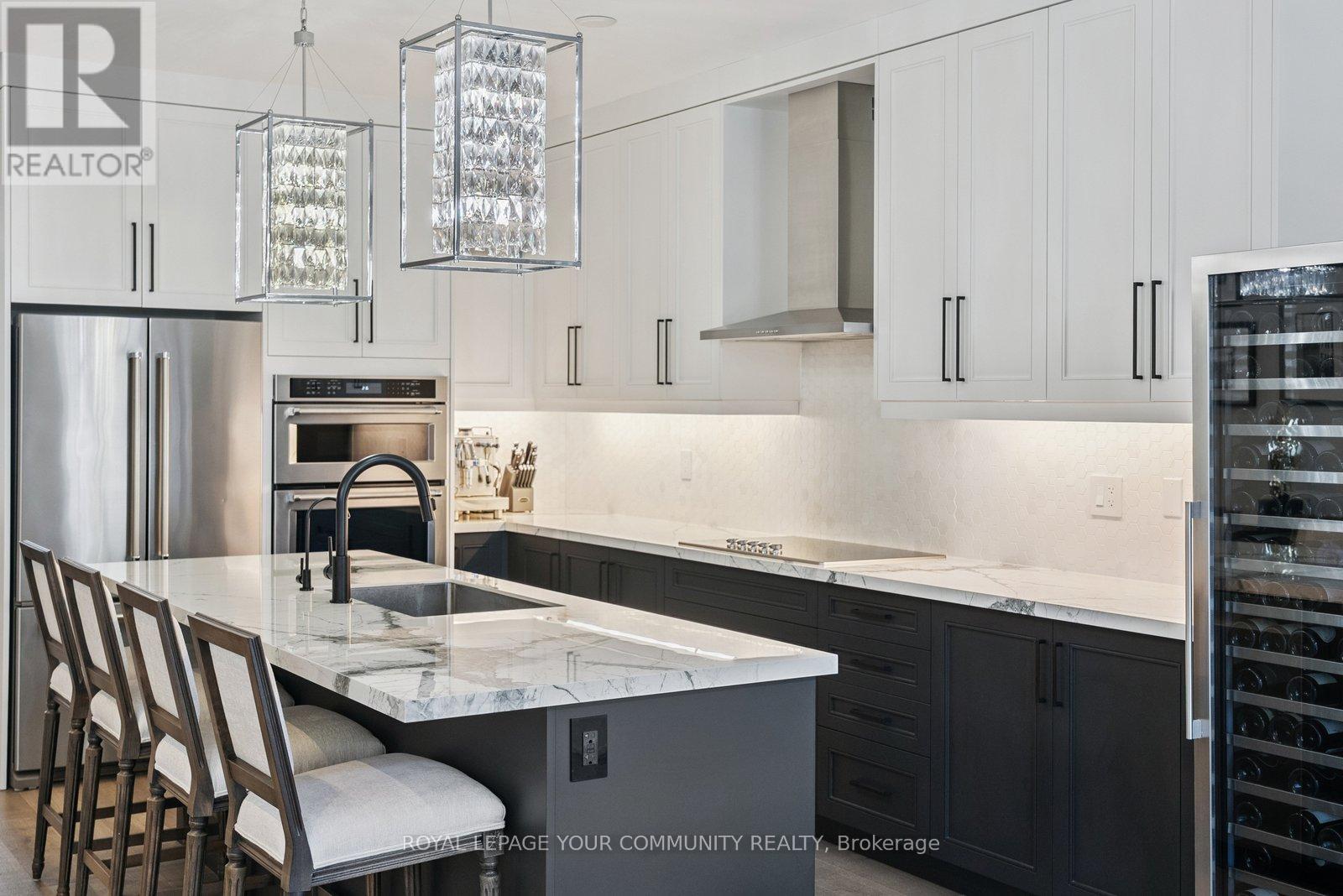 143 Vellore Park Avenue, Vaughan, Ontario  L4H 4S5 - Photo 2 - N12441424