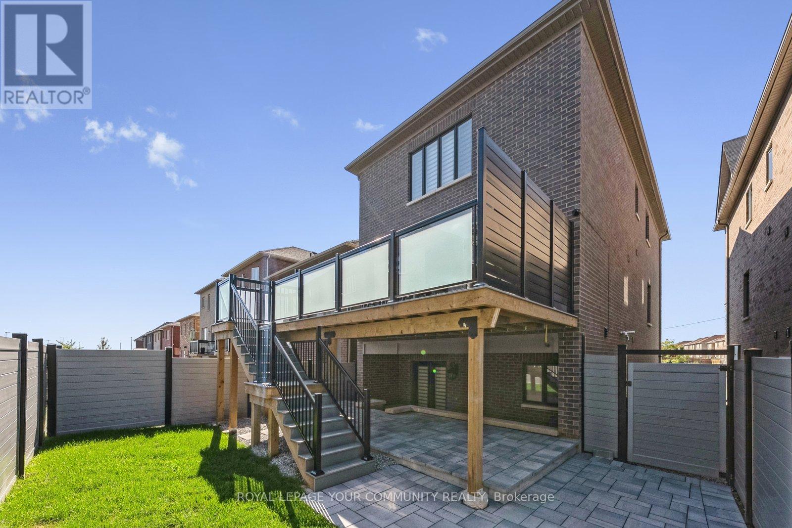 143 Vellore Park Avenue, Vaughan, Ontario  L4H 4S5 - Photo 21 - N12441424