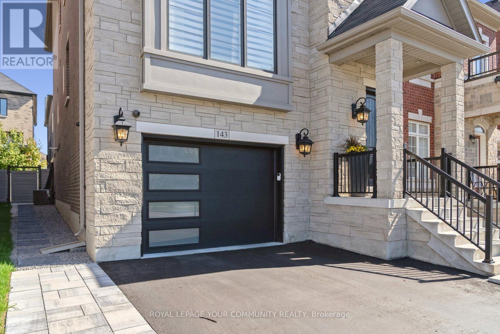 143 Vellore Park Avenue, Vaughan, Ontario  L4H 4S5 - Photo 24 - N12441424