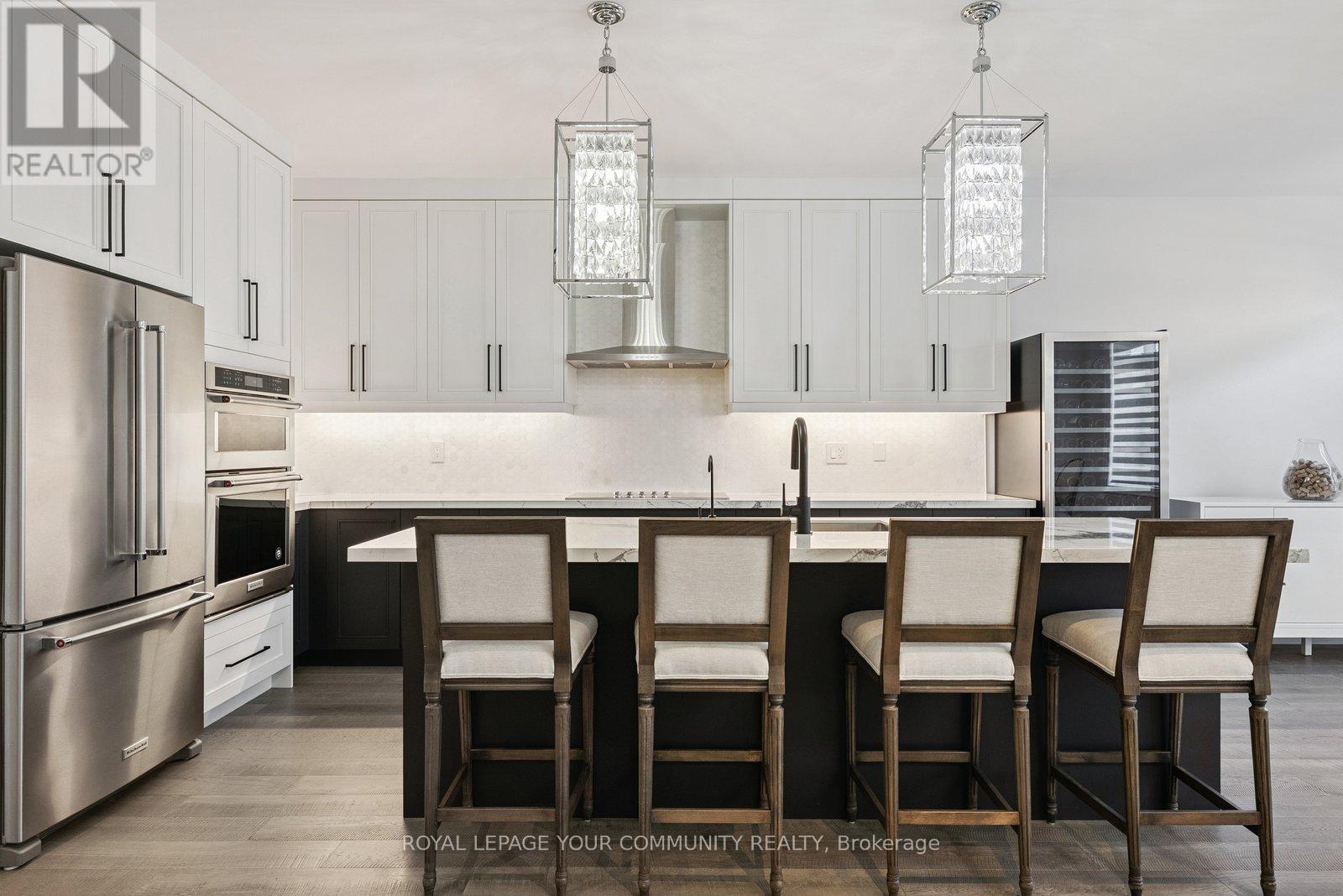 143 Vellore Park Avenue, Vaughan, Ontario  L4H 4S5 - Photo 6 - N12441424