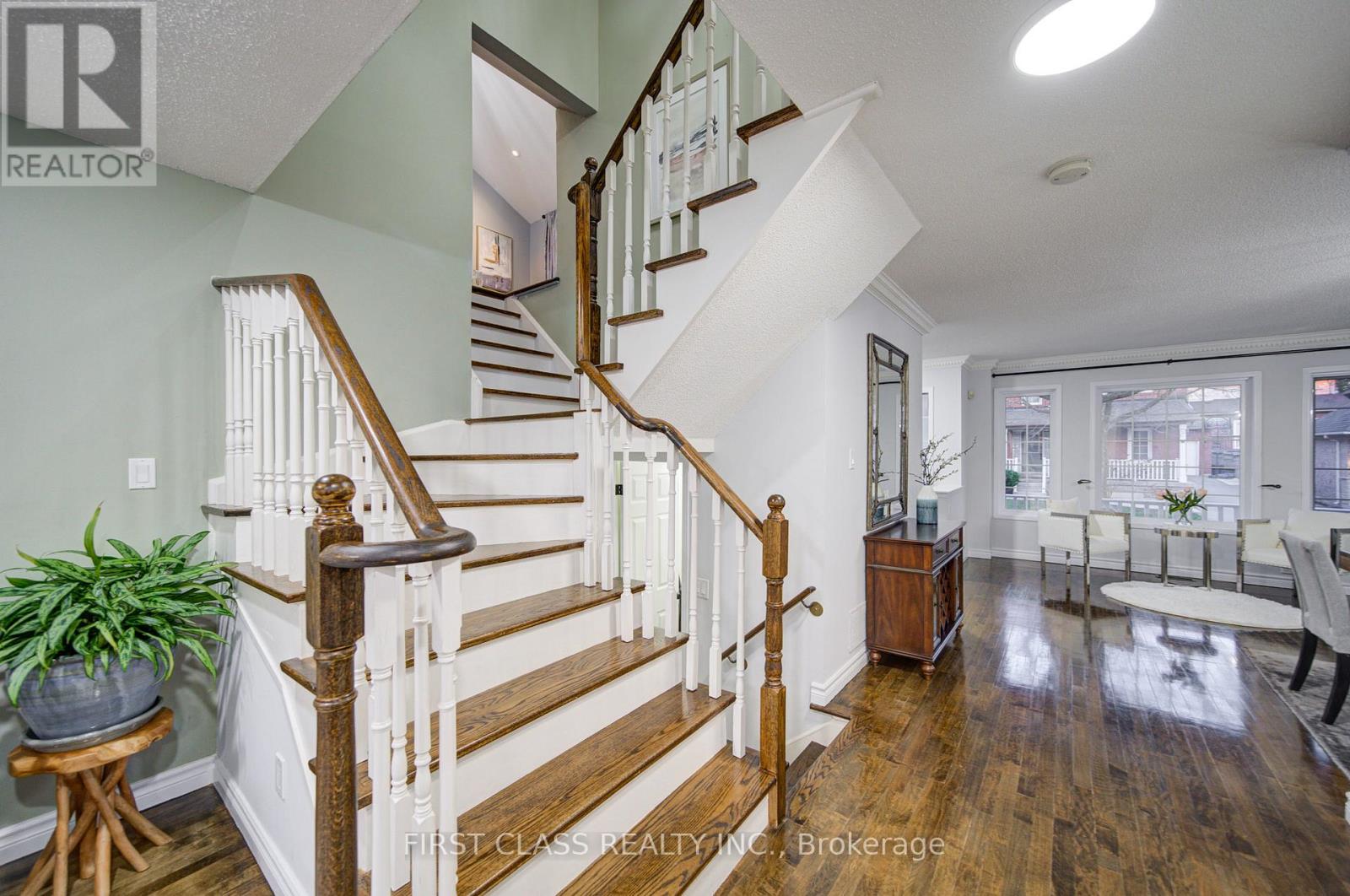 18 Primrose Path Crescent, Markham, Ontario  L3S 4A9 - Photo 12 - N12561264