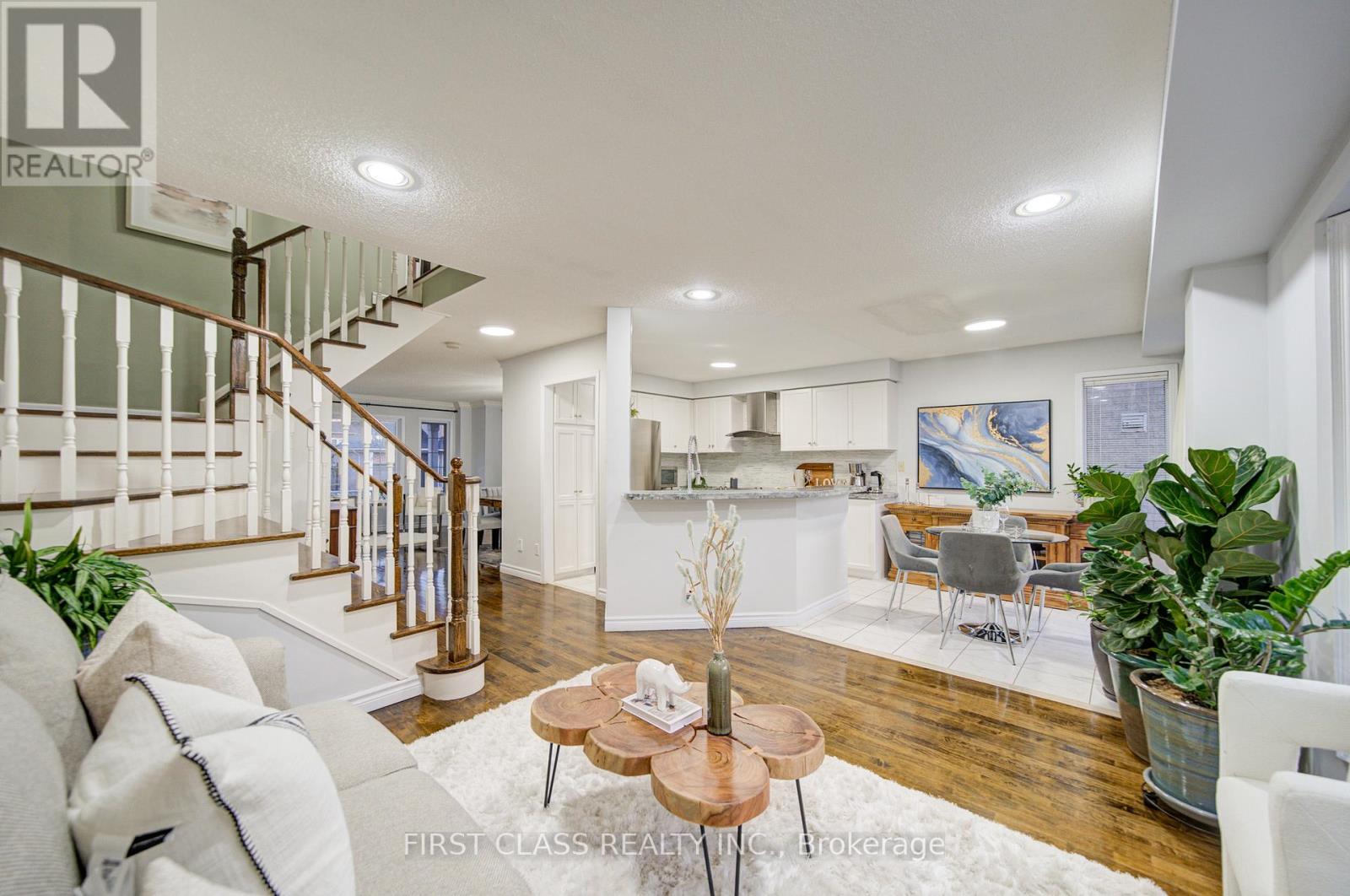 18 Primrose Path Crescent, Markham, Ontario  L3S 4A9 - Photo 16 - N12561264