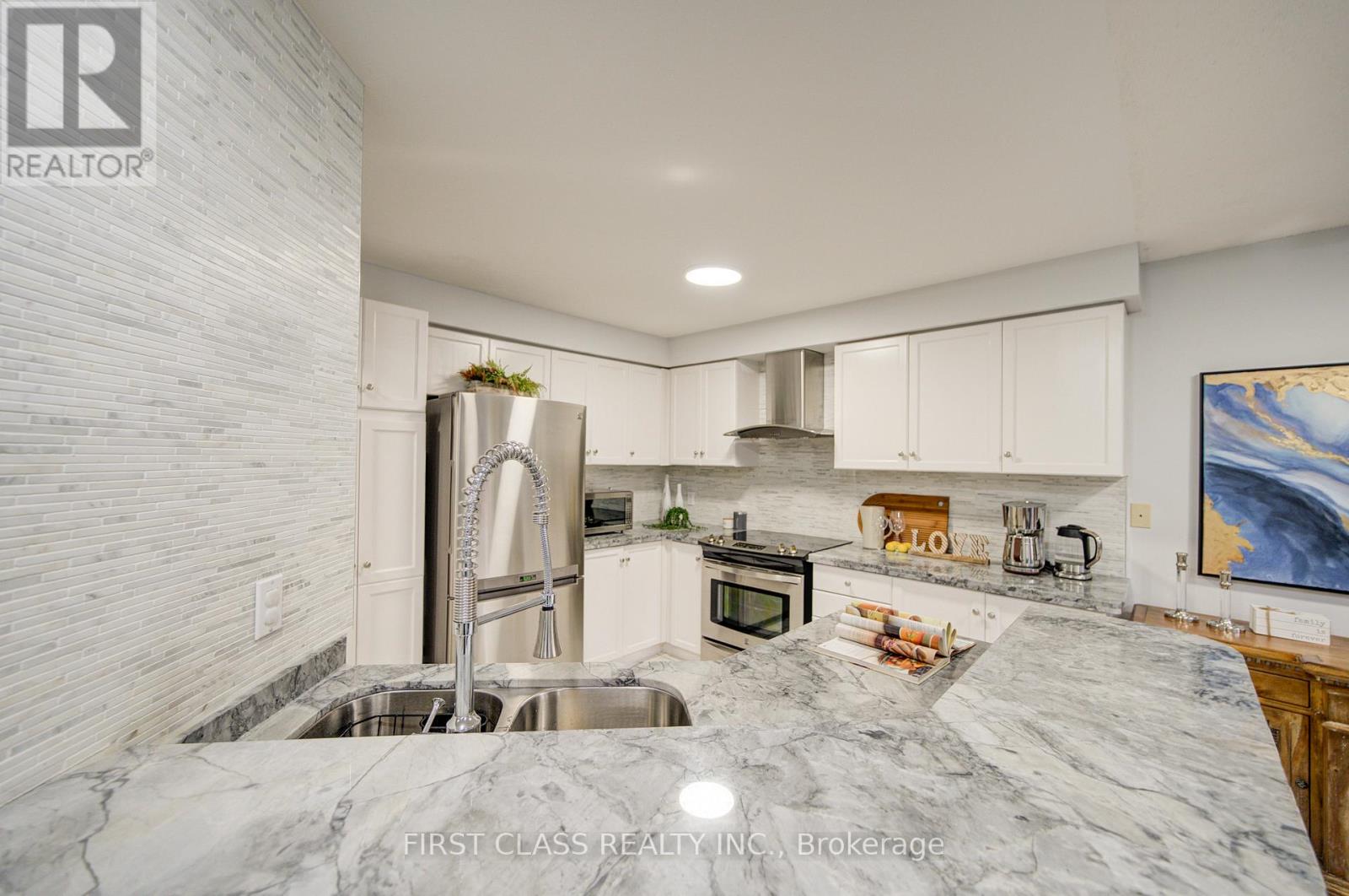 18 Primrose Path Crescent, Markham, Ontario  L3S 4A9 - Photo 18 - N12561264