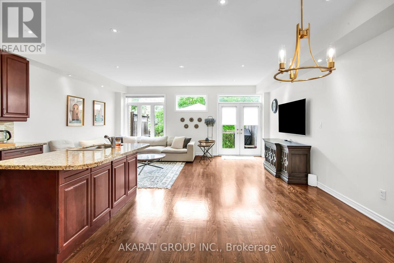 1148 Woodington Lane, Oakville, Ontario  L6H 7V1 - Photo 10 - W12561248