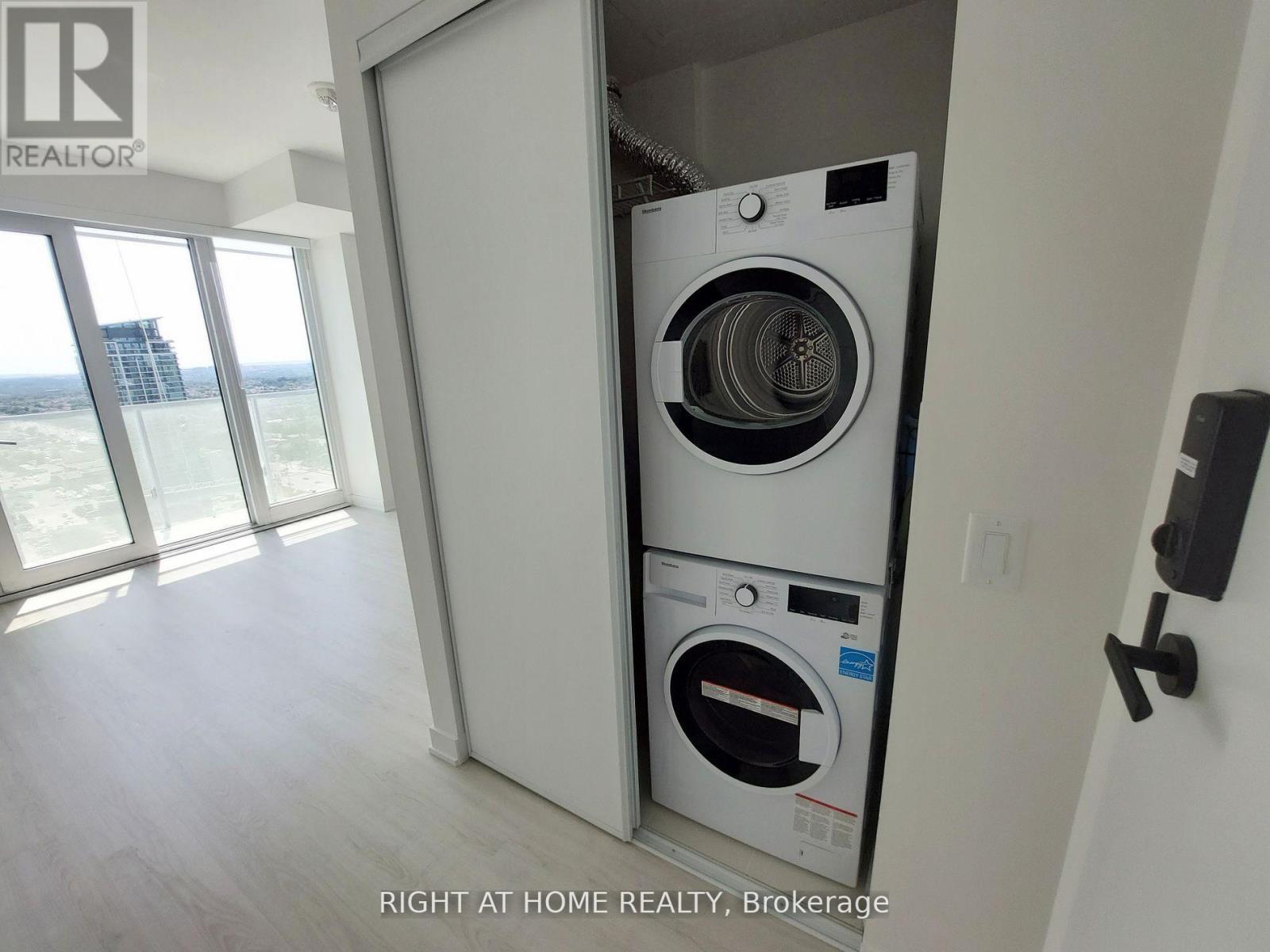 2310 - 3883 Quartz Road, Mississauga, Ontario  L5B 0M4 - Photo 17 - W12561250