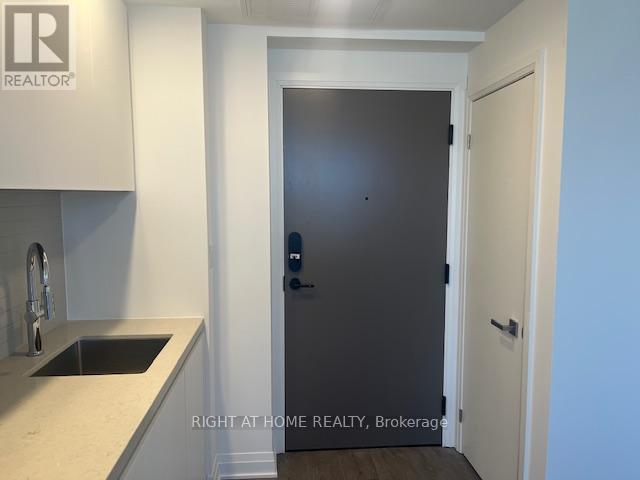 3508 - 4015 The Exchange Street, Mississauga, Ontario  L5B 0N9 - Photo 6 - W12561260