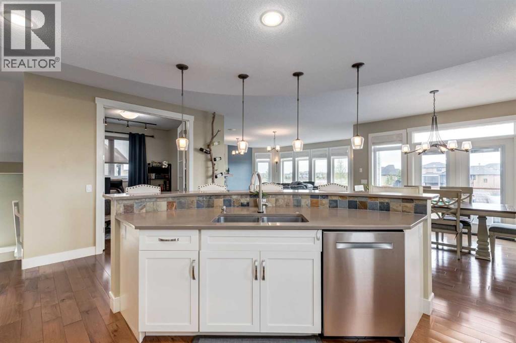 55 Monterra Cove, Rural Rocky View County, Alberta  T4C 0G7 - Photo 7 - A2260790