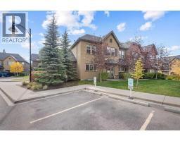 431 quarry Villas SE Douglasdale/Glen