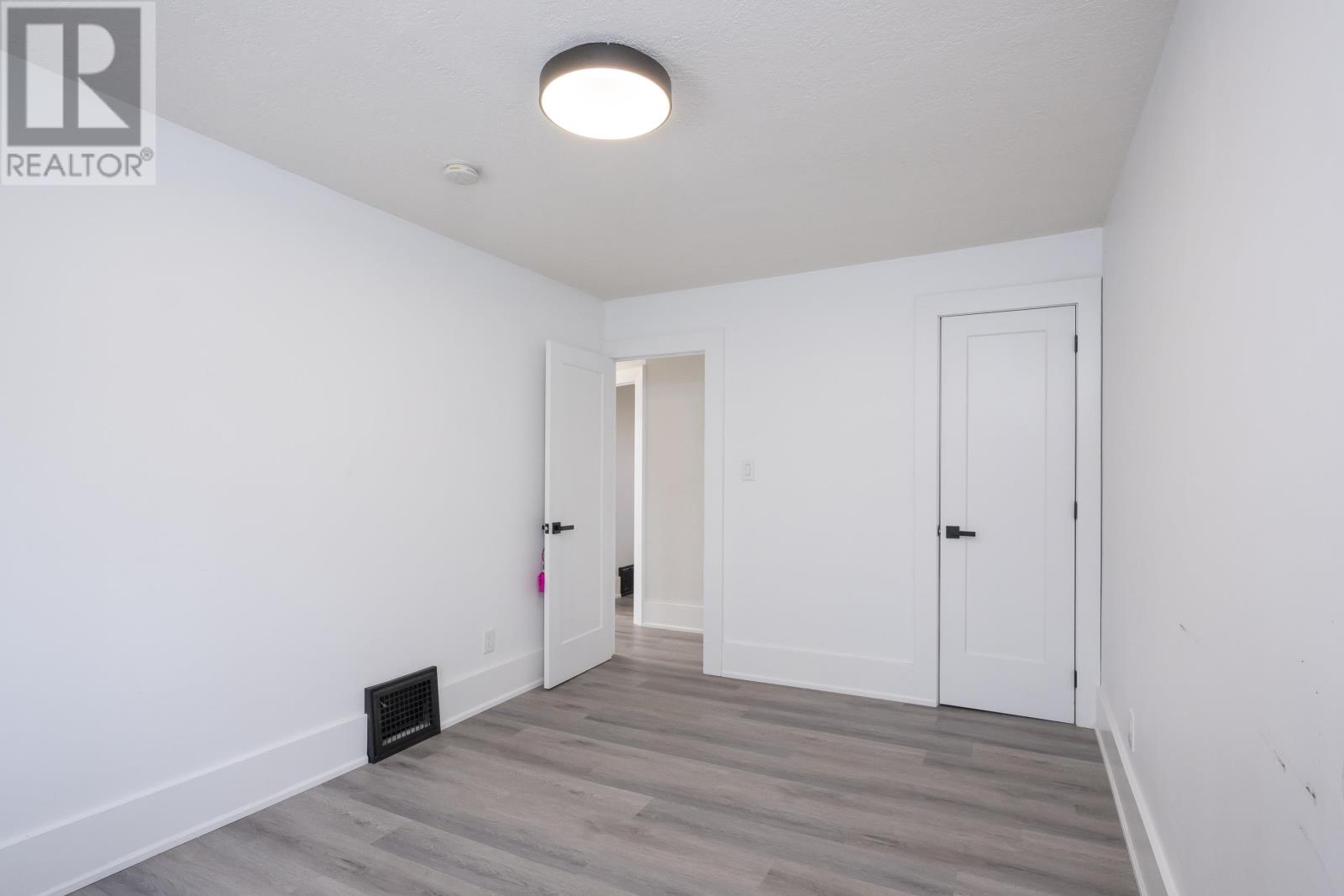 236 Syndicate Ave N, Thunder Bay, Ontario  P7C 3V8 - Photo 25 - TB253424