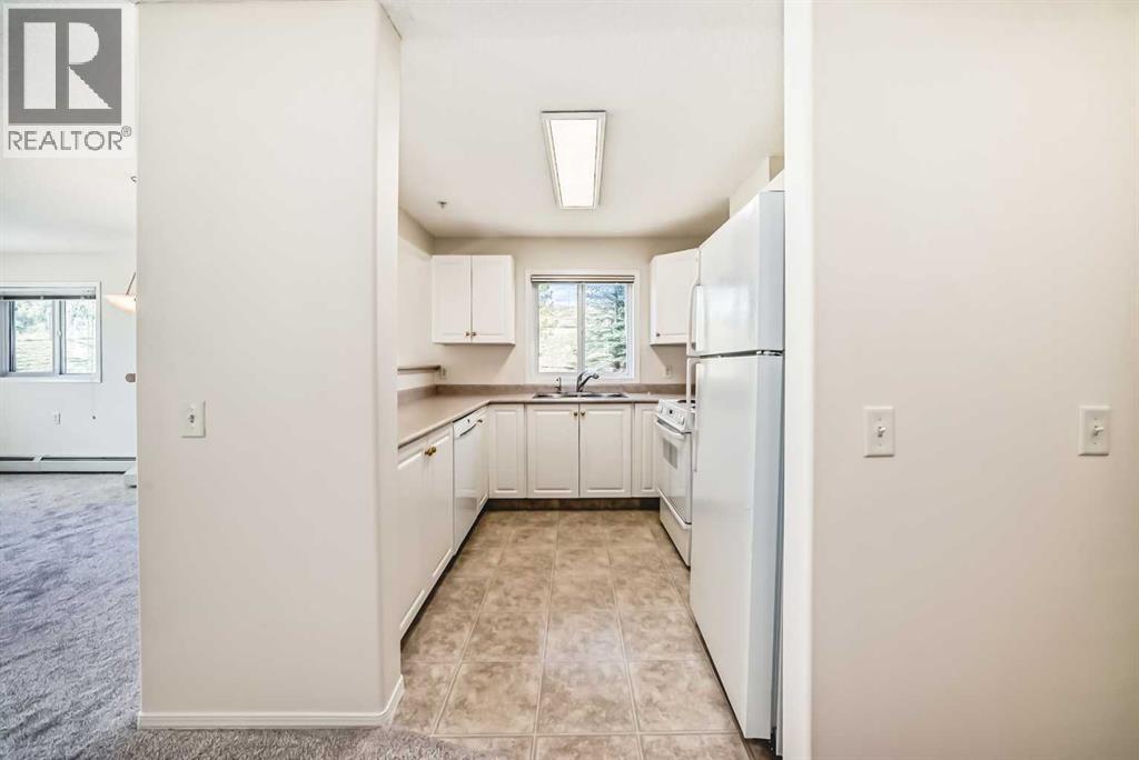 233, 5000 Somervale Court Sw, Calgary, Alberta  T2Y 4M1 - Photo 3 - A2263017