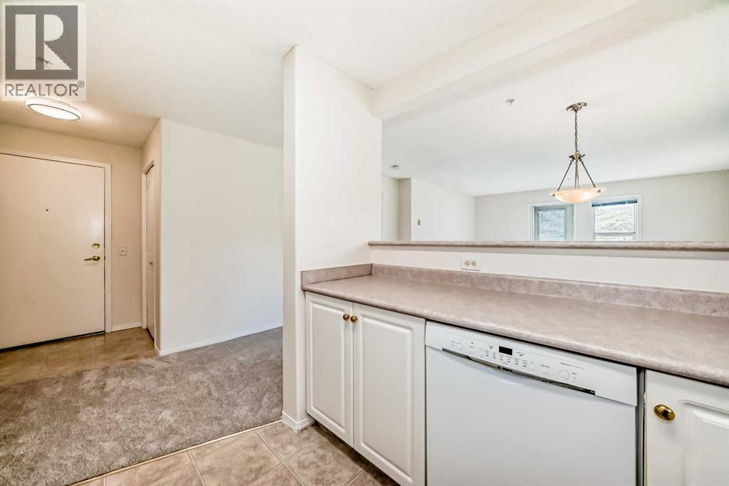 233, 5000 Somervale Court Sw, Calgary, Alberta  T2Y 4M1 - Photo 5 - A2263017