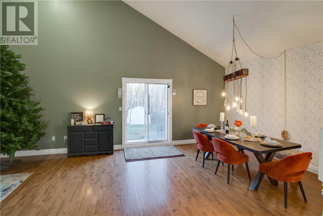 211 Ray Street, Wahnapitae, Ontario  P0M 3C0 - Photo 15 - 2125700