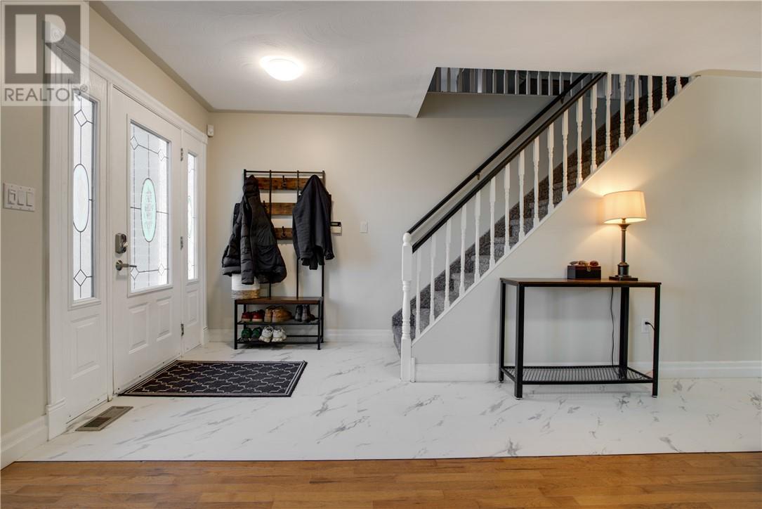 211 Ray Street, Wahnapitae, Ontario  P0M 3C0 - Photo 2 - 2125700