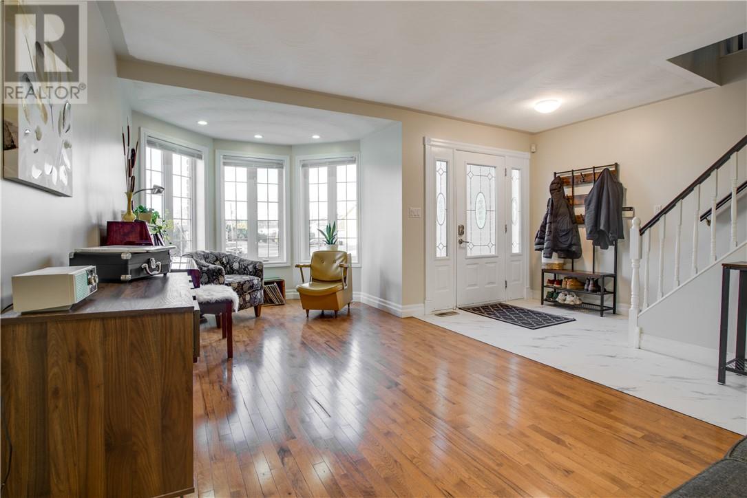 211 Ray Street, Wahnapitae, Ontario  P0M 3C0 - Photo 3 - 2125700