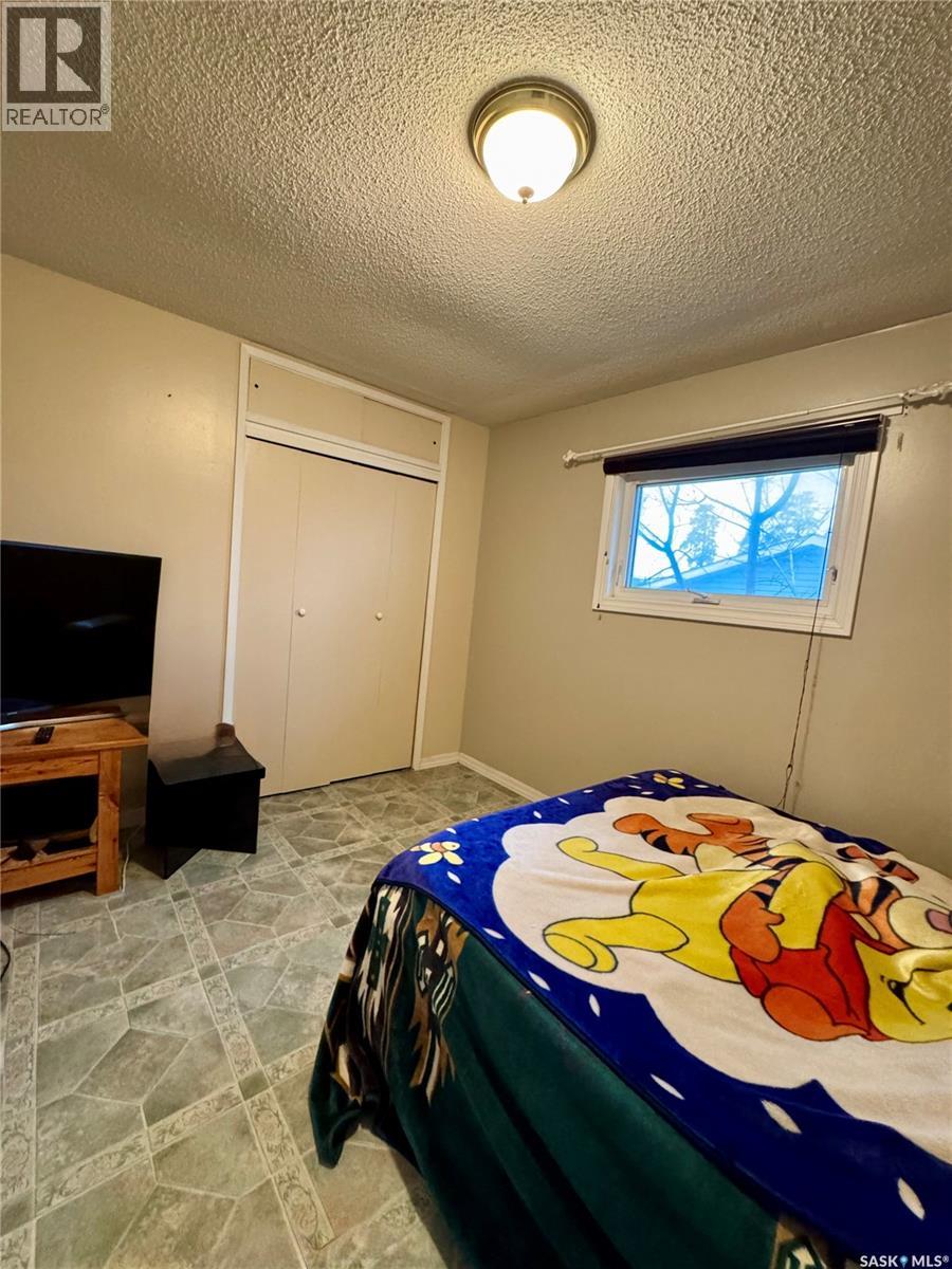 719 Donald Street, Hudson Bay, Saskatchewan  S0E 0Y0 - Photo 14 - SK024369